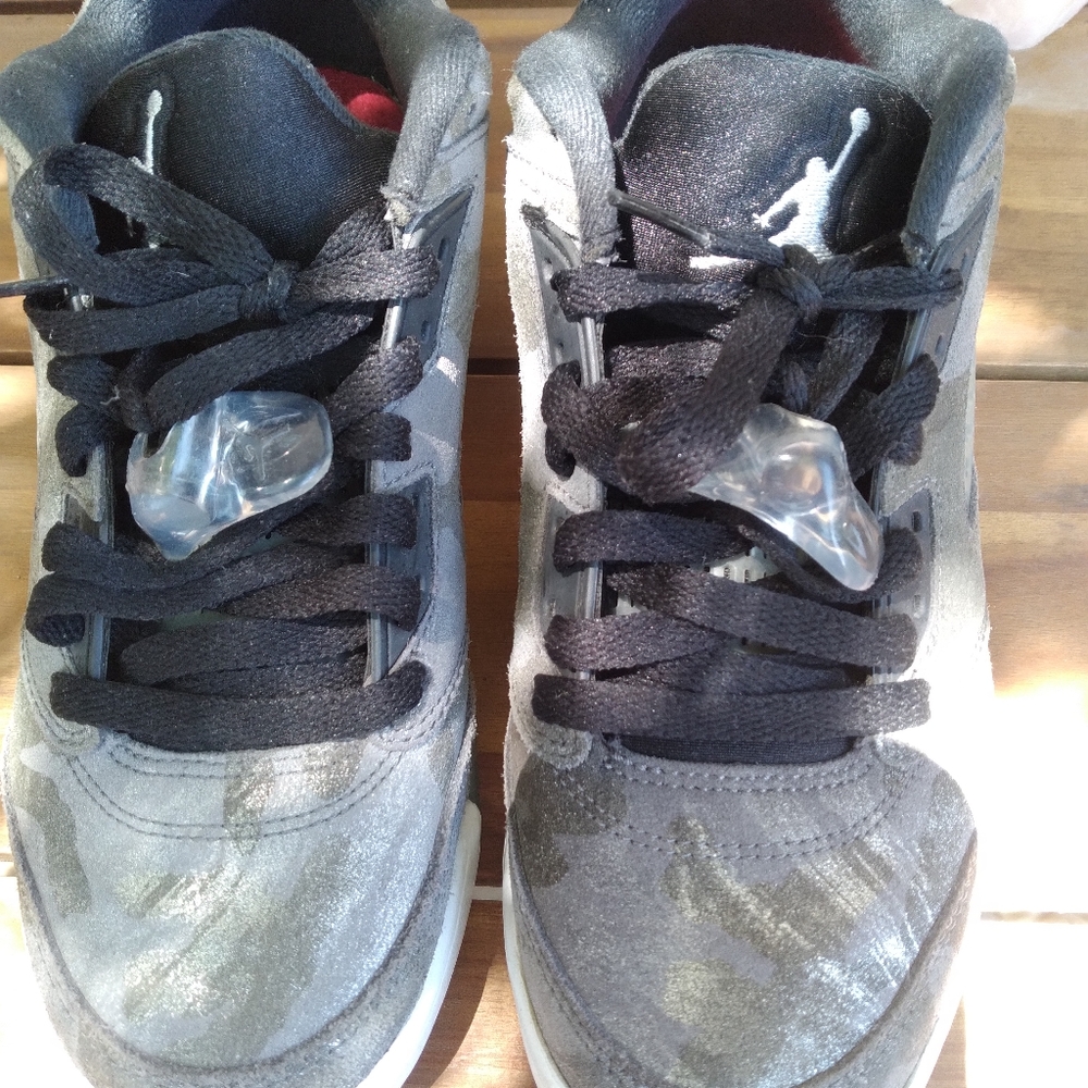 Jordan camo retro 4 819951-003 size 7y